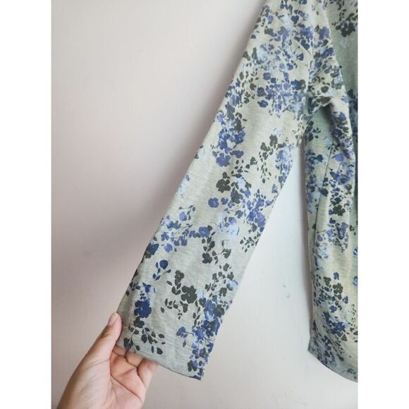 J.Jill Women Gray w/Blue Floral Print Henley Cotton Blend Knit Blouse size Large - Picture 4 of 7